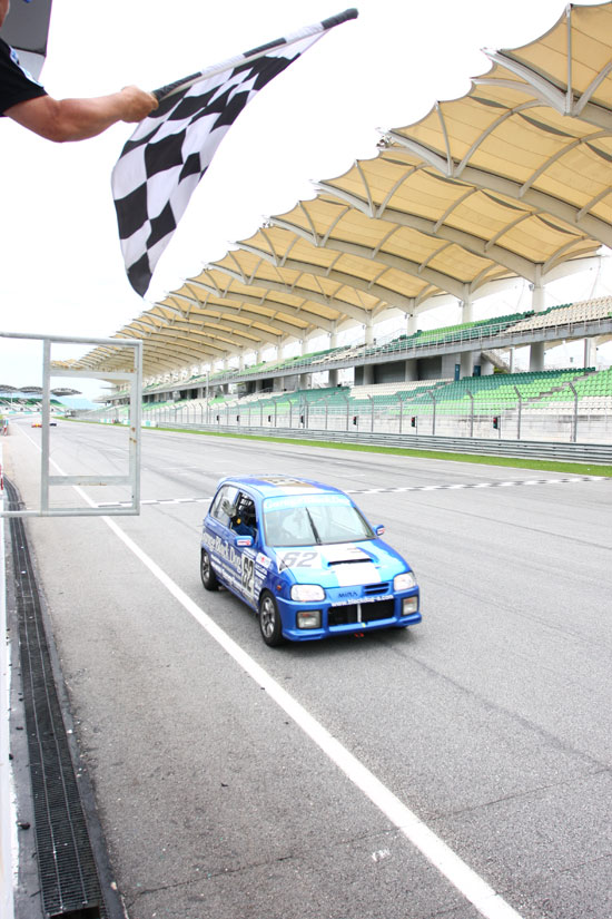 2013 K4-GP SEPANG24H ubNhbO~